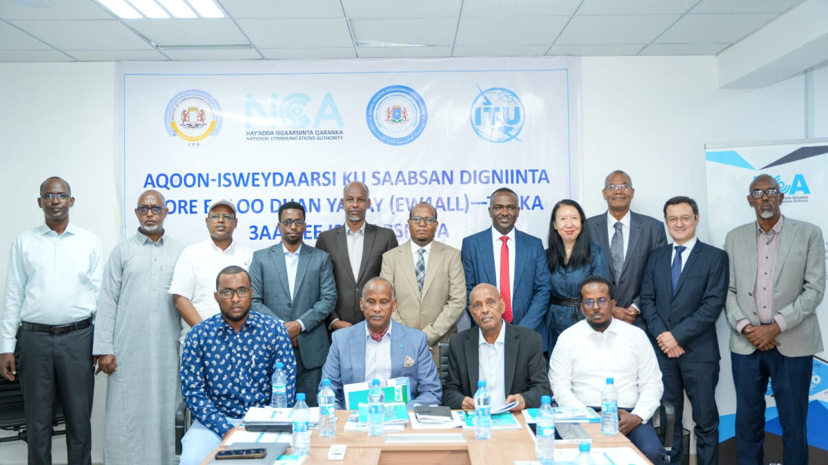 Hay’adda Isgaarsiinta Qaranka oo Soo Qabanqaabisay Aqoon-is-weydaarsi heer sare ah oo ku Saabsan Isgaarsiinta Xaaladaha Degdegga ah iyo Nidaamyada Digniinta Hore ee taleefannada Gacanta.